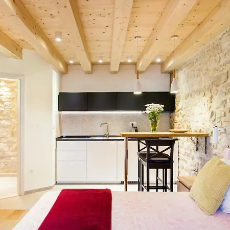 Explore The Historic Center From A Remodeled Spalato