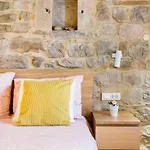 Explore The Historic Center From A Remodeled Apartman *