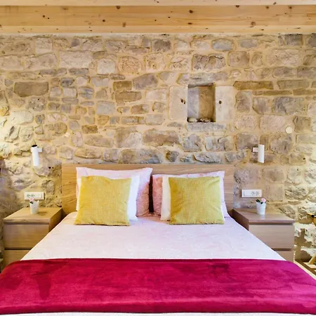 Apartman Explore The Historic Center From A Remodeled *